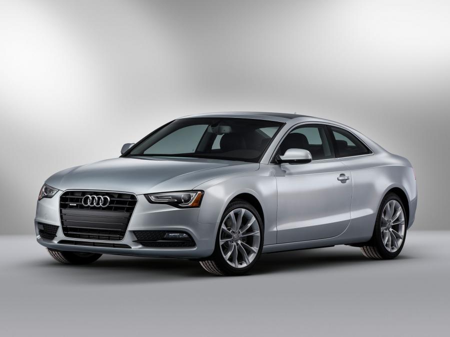  Audi A5 Coupe 2.0T 2012 года  (NA) (фото 43 из 52)